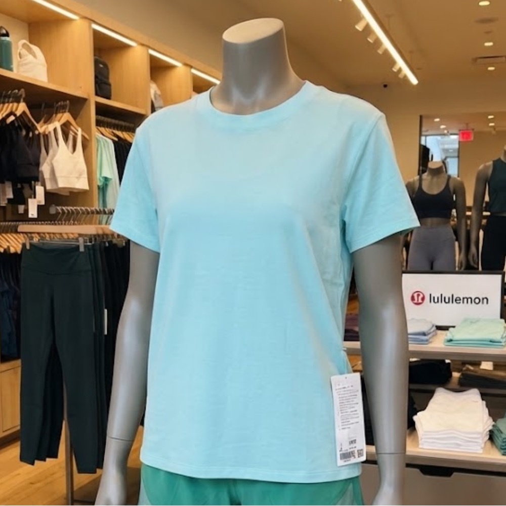 🍋 Lululemon All Yours Tee